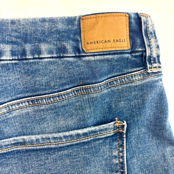 American Eagle Double Button Super Curvy HighRise Stretch Flare Jean Size 20L - Picture 9 of 15